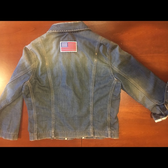 Abercrombie & Fitch distressed denim jacket - Picture 4 of 6